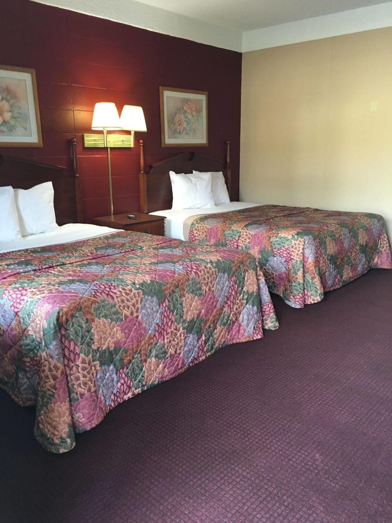 Budget Inn Carthage Экстерьер фото